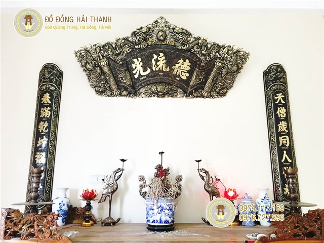 Hoành phi, cuốn thư câu đối giả cổ bằng đồng vàng KT 1m55