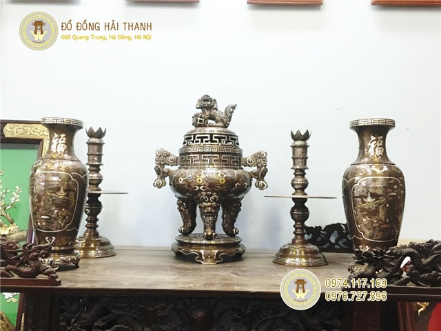 Bộ đỉnh đồng thờ cúng cao cấp khảm ngũ sắc tai cui cao 70 cm tam sự đỉnh nến