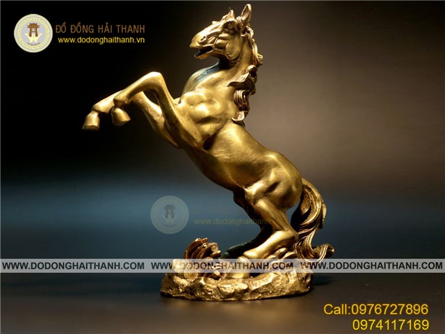 Tượng ngựa bằng đồng