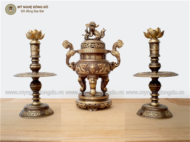 Bộ đỉnh đồng tam sự