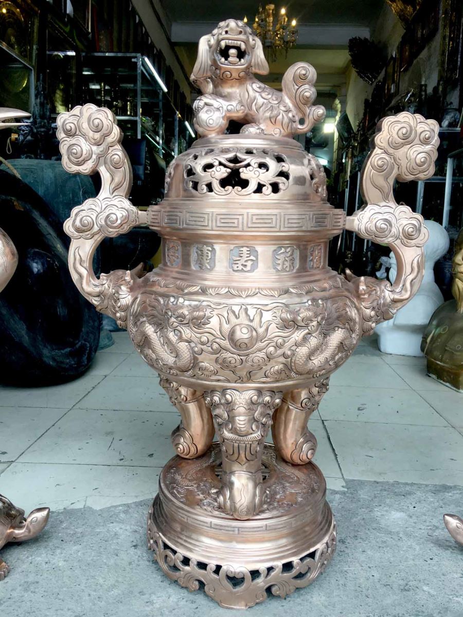 đỉnh đồng đỏ đúc nổi