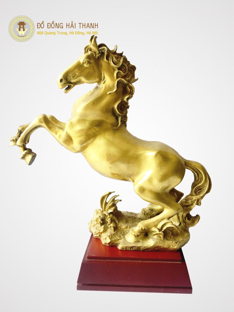 tượng ngựa bằng đồng